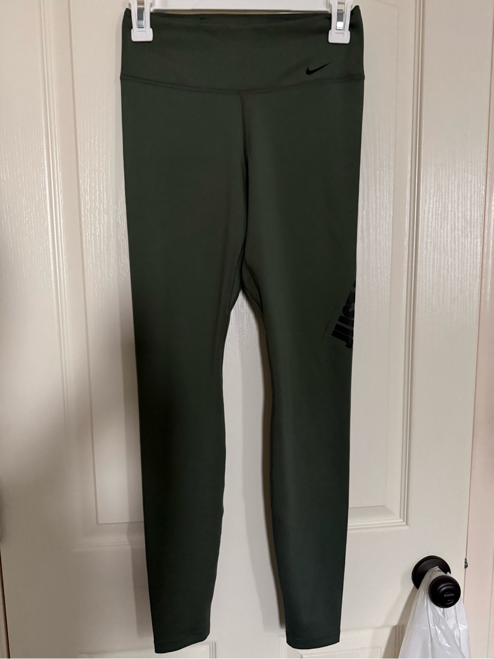Nike Olive Green Women's Athletic Leggings with Subtle Swoosh